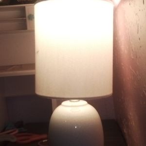 A marble 8 inch lamp